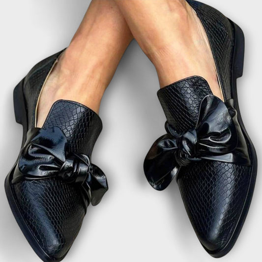 Claudia - Loafers with Tie Detail