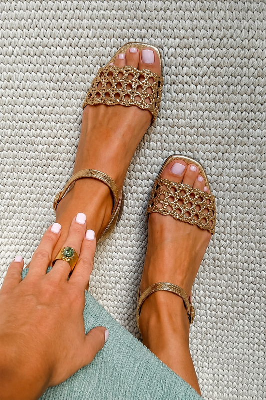 Grace - Flat Sandals with Square Toe